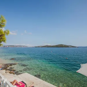 Happy Camp Mobile Homes In Amadria Park Trogir Seget Vranjica